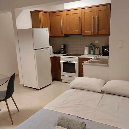 Limpi's Cozy Place -modern Near Mystras & Center